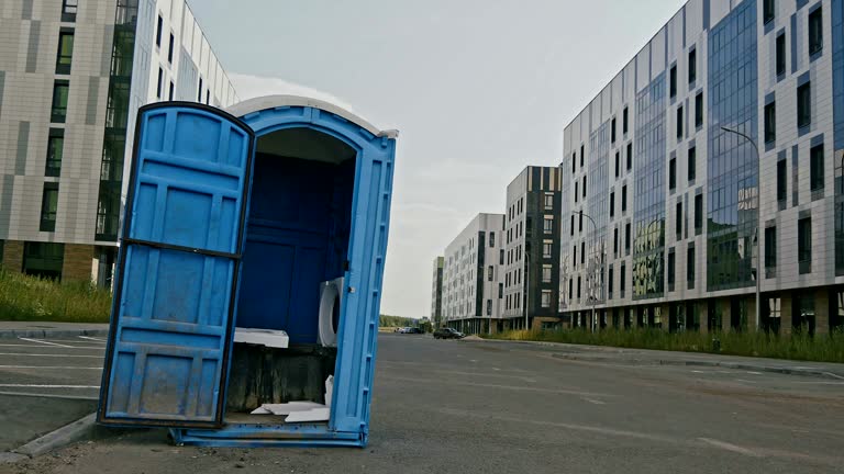 Best ADA-Compliant Portable Toilet Rental  in Elk River, MN